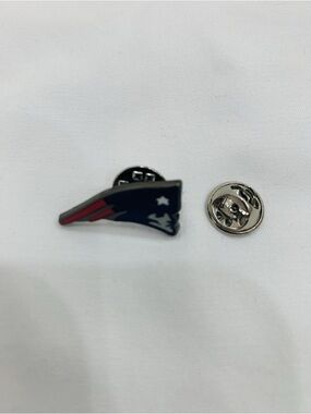 New England Patriots NFL Enamel Pin Football Collectible Lapel Hat Backpack